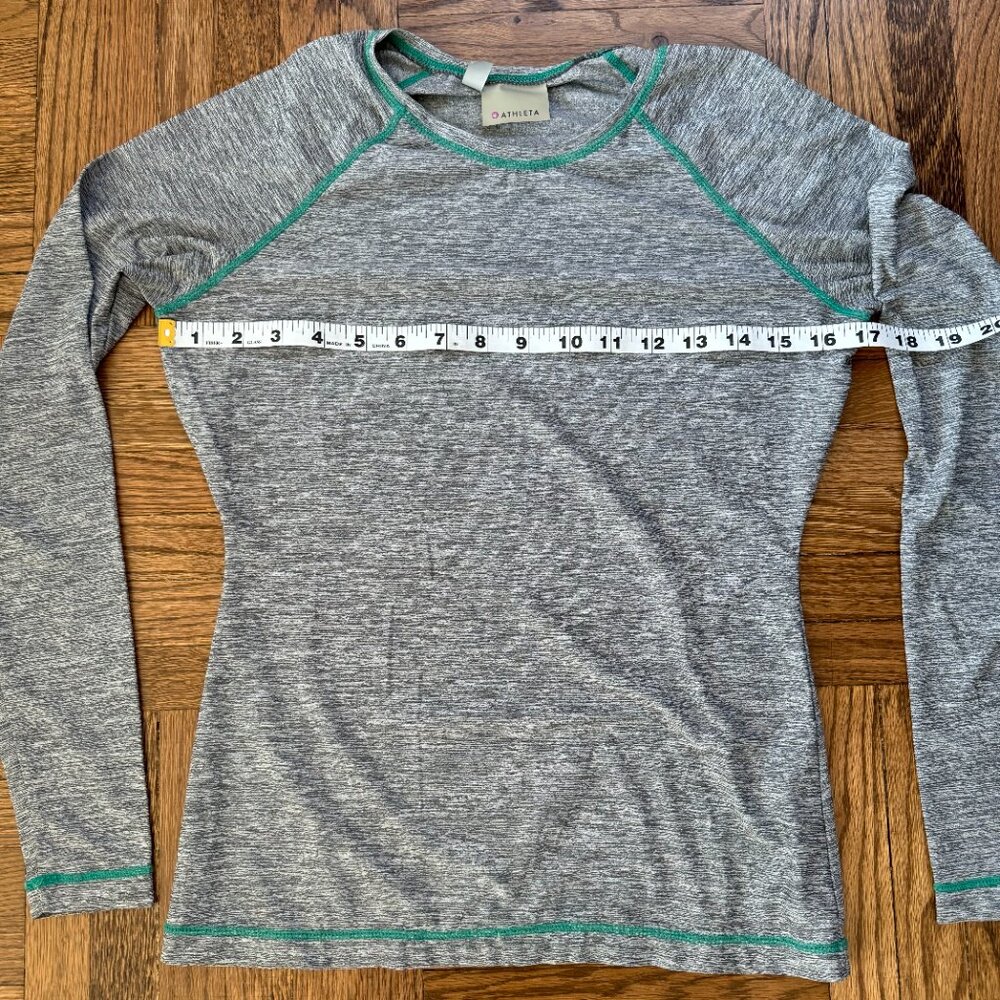Athleta Rashguard - Picture 4 of 5